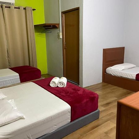 Samudera Hotel Кампунг-Куала-Бесут Экстерьер фото