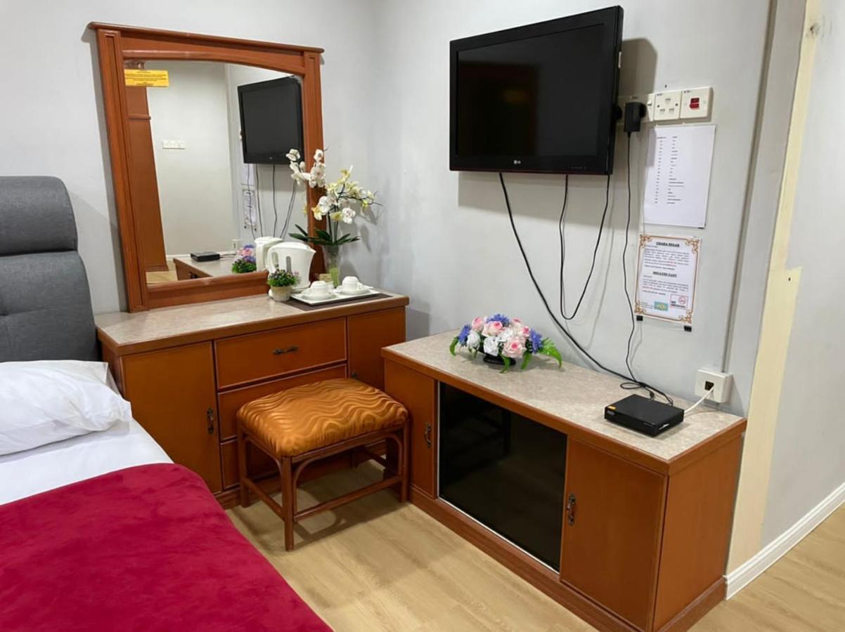 Samudera Hotel Кампунг-Куала-Бесут Экстерьер фото