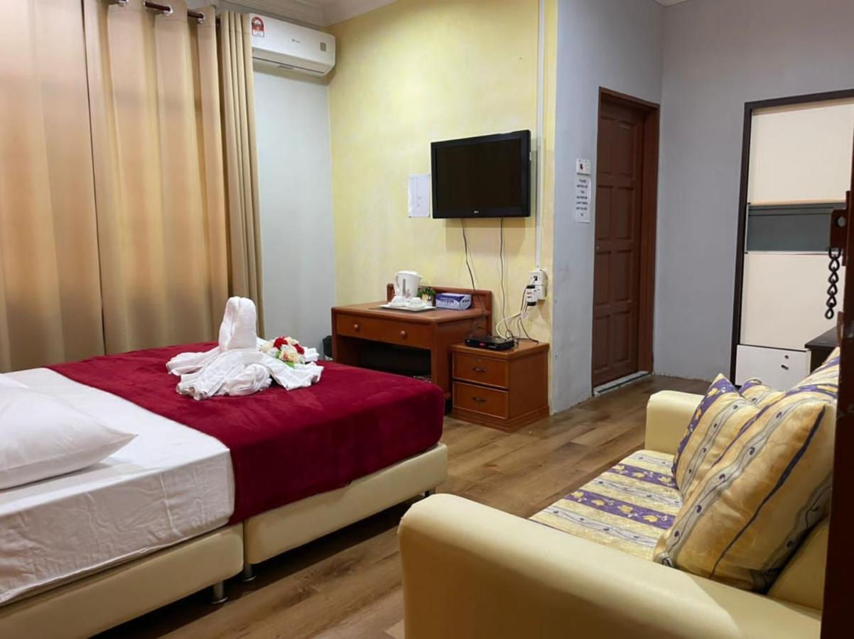 Samudera Hotel Кампунг-Куала-Бесут Экстерьер фото