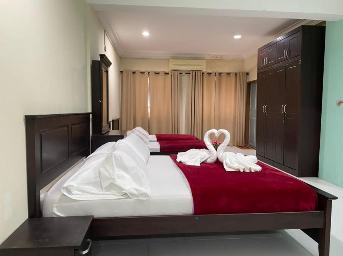 Samudera Hotel Кампунг-Куала-Бесут Экстерьер фото